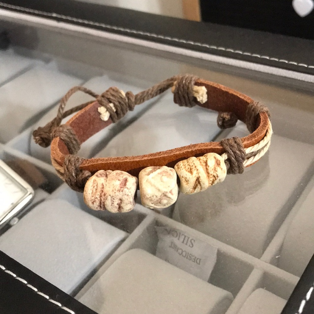 Leather beaded bracelet